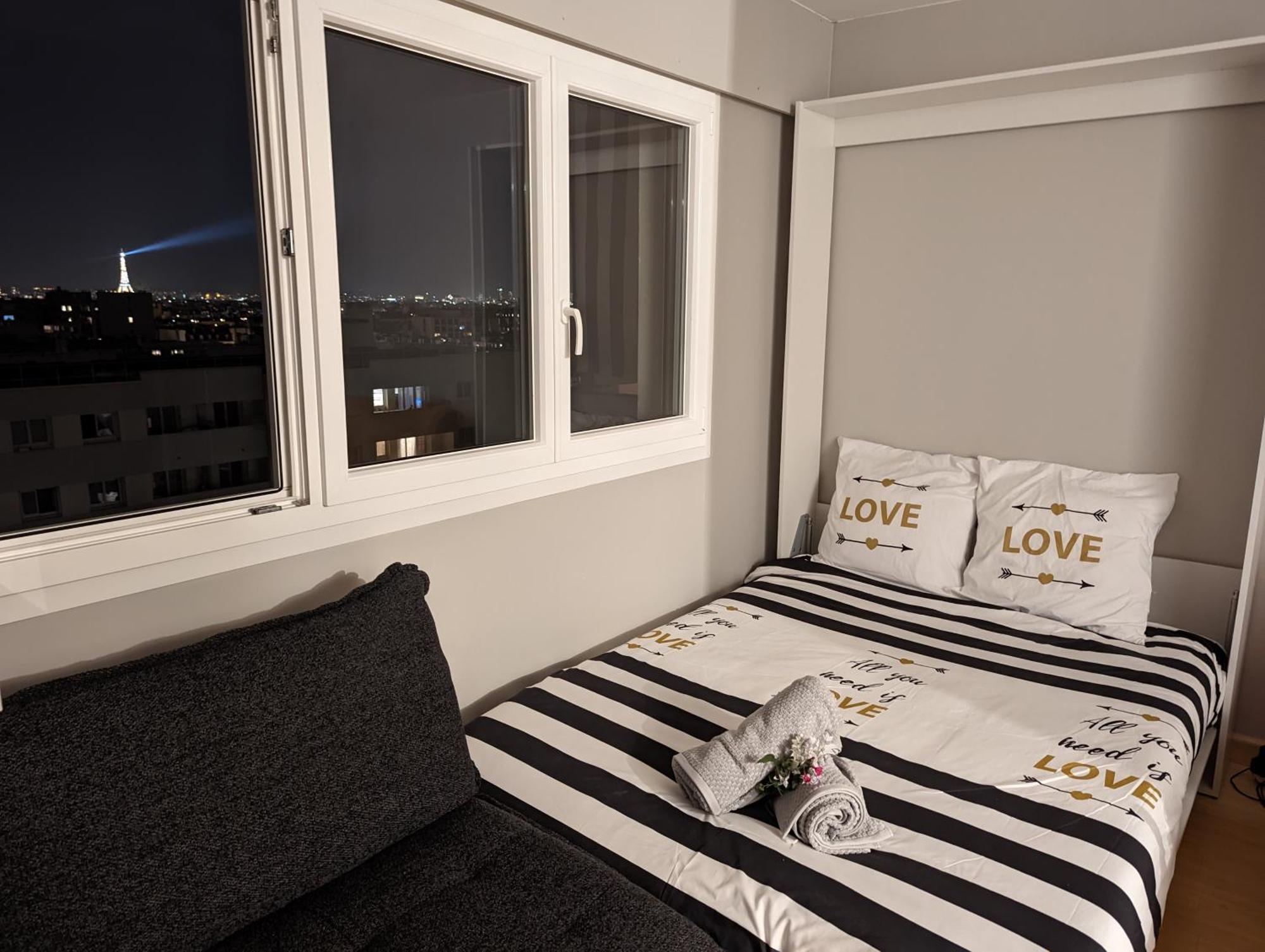 Appartamento Charming With Eiffel View Parigi